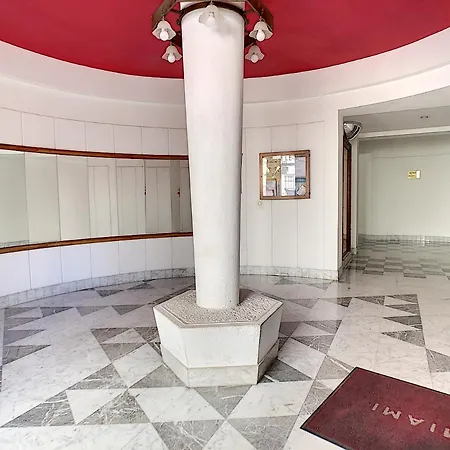 Nestor&jeeves - Andrioli Terrasse - - Close - Floor Apartment